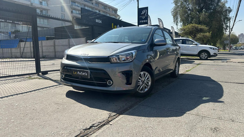 Kia Soluto 1.4 Ex Mt Srf Full