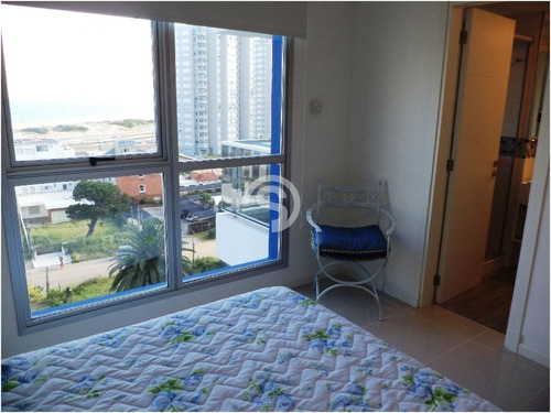 Apartamento En Alquiler - Brava- Ref: 2884