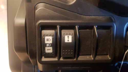 Imagen 13 de 21 de Can Am Defender Hd 10 Xt Max 6 Pax 0km En Stock Entrega Ya