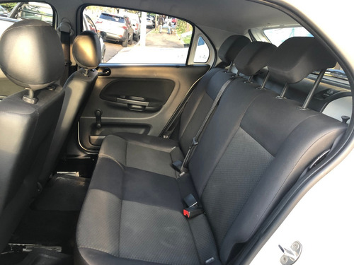 Imagem 8 de 10 de Volkswagen Gol 1.0 Flex 2021