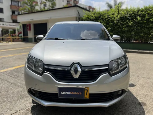 Renault Logan 1.6 Privilege / Intens