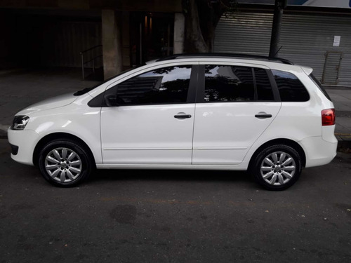 Volkswagen Suran 1.6 Comfortline 101cv 2014