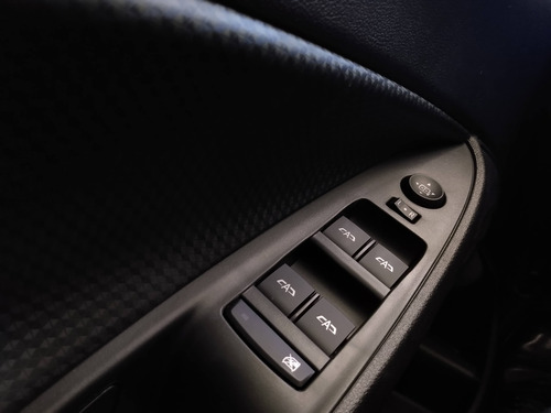 Imagen 11 de 15 de Chevrolet Onix Plus 1.2 Lt Tech Mr