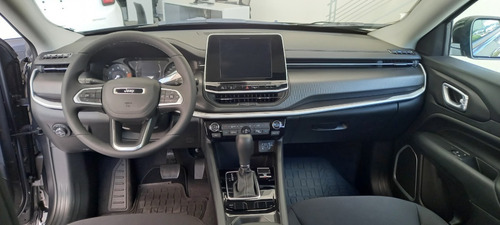 Imagen 8 de 12 de Jeep Compass Sport T270