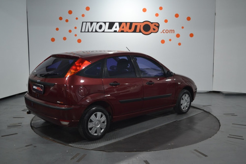 Ford Focus 1.6 Ambiente 5p 2005 -imolaautos-