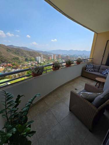 Tibisay Rojas Vende Apartamento En Residencias Le Parc Suite. Urb. El Parral   Cod. 228692