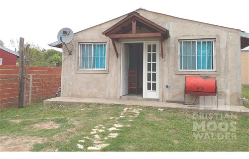 Casa En Venta - Dique Lujan.