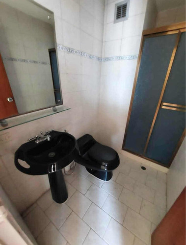 Apartamento En Alquiler Res. Bosque Alto Maracay