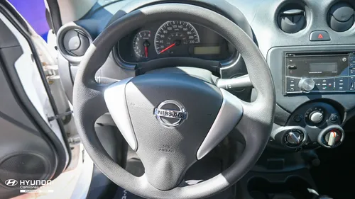 Nissan Versa 1.6 Drive Mt