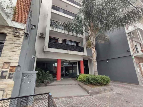 Departamento En Venta En Lanus Este