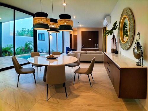Casa Venta Merida Conkal Una Planta Alberca ,seguridad Y Amenidades