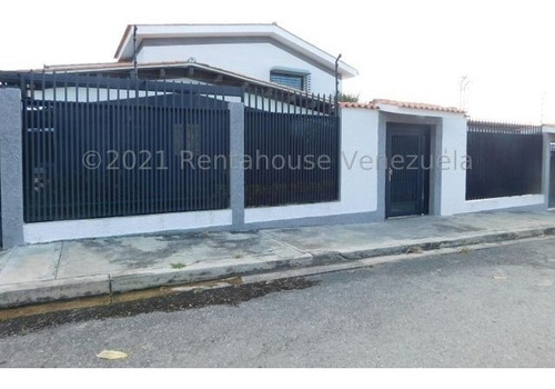 Imagen 3 de 30 de Casas - Quinta En Venta Prestigiosa Zona Del Este De Barquisimeto Codigo 23-23615 Kv Vende. Digitel 1 Cuatro 9 Ocho 6 Cinco 4