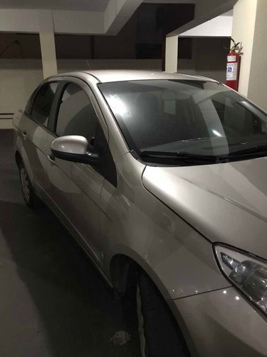 Fiat Grand Siena 2013 1.4 Attractive Flex 4p