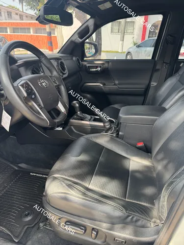 Toyota Tacoma SR5