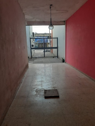 Imagen 13 de 13 de Chalet Ph En Venta En Castelar Norte