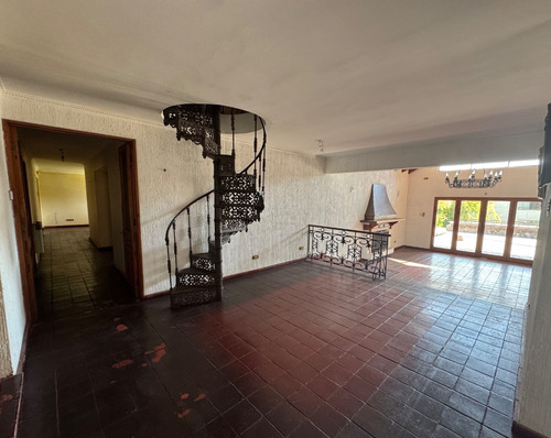 Casona En Parcela