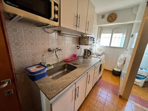Magnifico Departamento Tres Ambientes Con Cochera Y Gas Natural A Metros Del Mar En Venta En Villa Gesell