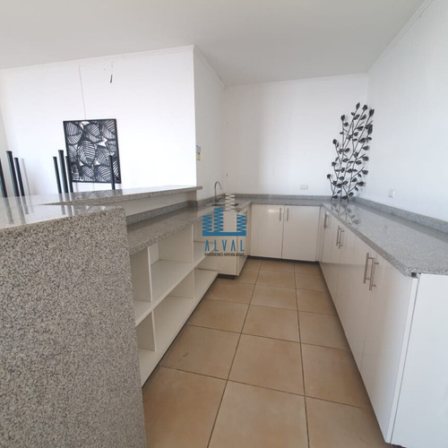 Home Estudio En Buzo Sobenes 4650, Metro Ecuador.