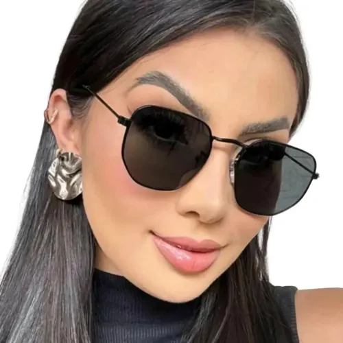 Óculos de sol Hexagonais fashion para mulher marca Agricio cor preta