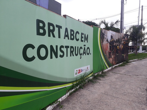 Planta Ampla, Livre De Enchentes, Local Privilegiado, Toda Infraestrutura. Garagens (carro/moto/bicicletário), Iptu Baixíssimo, Vista Maravilhosíssima, Muito Próximo Ao Trólebus, Na Rua Do Futuro Brt