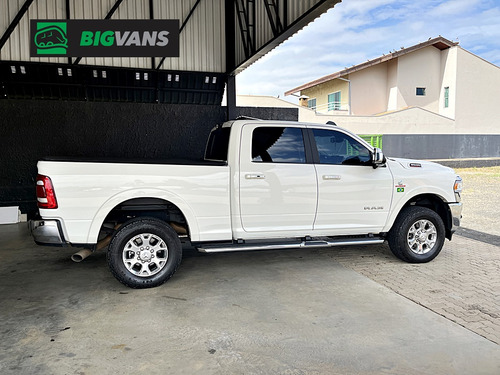RAM Ram 3500 6.7 Laramie Cab. Dupla 4x4 Aut. 4p