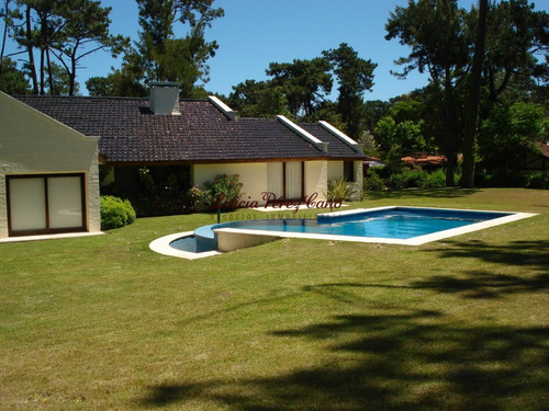 Alquiler  De Casa 4 Dormitorios Con Piscina En San Rafael