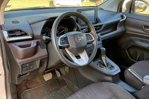 Toyota Avanza 2023