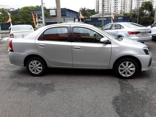 Toyota Etios 1.5 X Plus Sedan 16v Flex 4p Automático