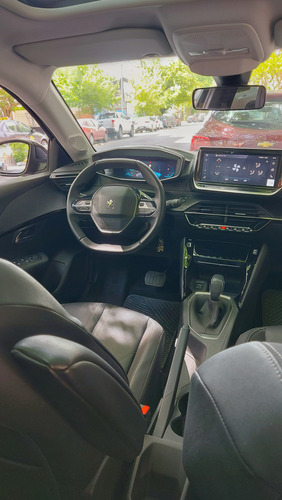 Peugeot 208 1.6 Feline Tiptronic