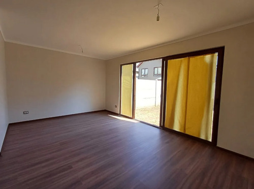 Amplia Casa Nueva En Condominio, 3 Dormitorios 3 Baños
