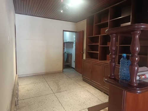 Casa En Alquiler En La California Norte Para Uso Comercial O Mixta Solo Persona Juridica En Calle Residencial Cerrada