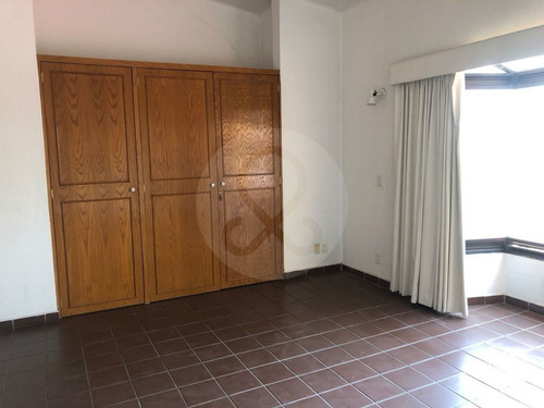 Casa En Venta En Lomas De Bezares