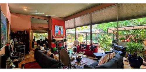 Casa En Venta En Lo Barnechea