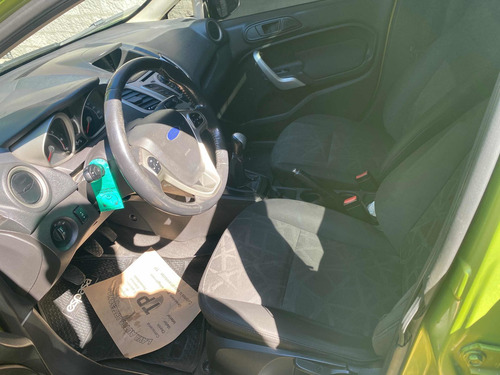 Ford Fiesta Kinetic Titanium 1.6