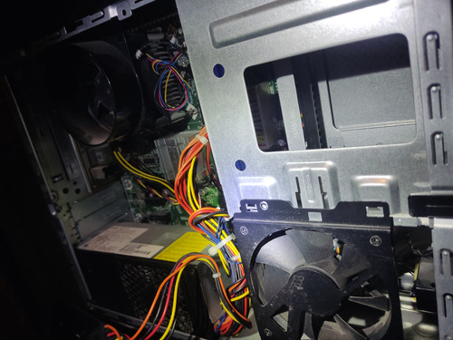 Cpu Hp S5000 Al 100 Dual Core E5500 Slimline S5605la (Usado)