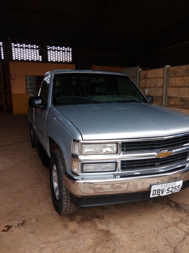 Chevrolet Silverado 4.2 D20 2p 2001