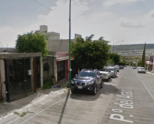 Sk17 Hermosa Casa En Venta, En Excelente Estado Ideal Para Iniciar Tu Patrimonio En La Ermita Leon Gto, Pago Accesible En 2 Exhibiciones, Solo Recursos Propios. No Infonavit