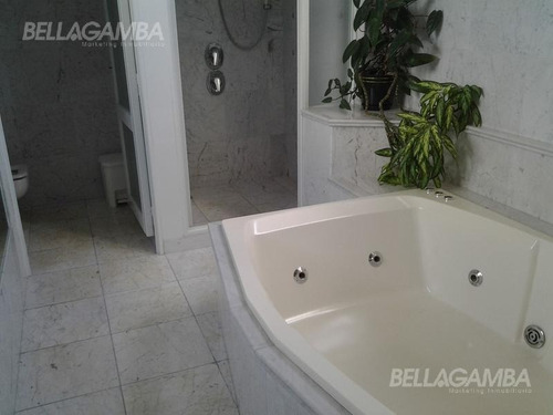 Imagen 10 de 29 de Suntuosa Residencia. Excelente Ubicación.
