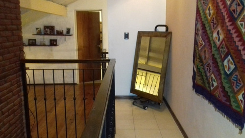 Casa Chalet 7 Ambientes En Parque Leloir Dueño Vende. Con Gran Parque Arbolado , Pileta Y Parrilla
