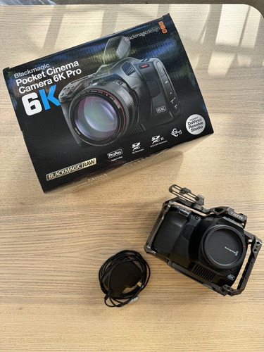 Blackmagic Design Pocket Cinema Camera 6k Pro (canon Ef) D