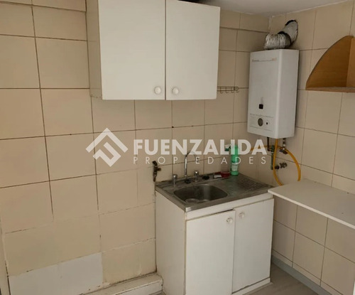 Departamento En Venta De 2 Dorm. En La Cisterna, Aepp