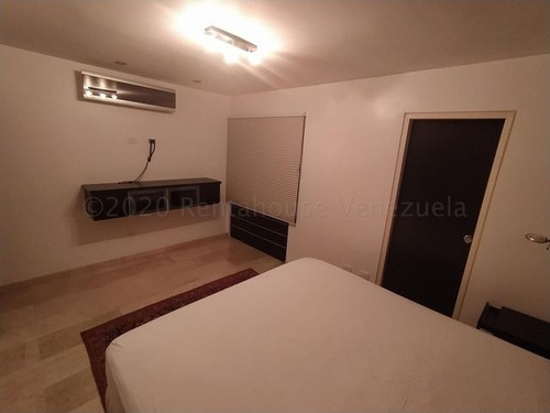 Imagen 9 de 21 de Impecable Apartamento En Lomas De La Alameda!!! #21-1550. Abb