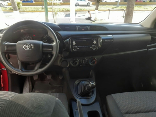 Imagen 8 de 15 de Toyota Hilux 2018 2.7 Cabina Doble Sr Mt