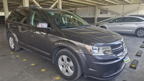 Dodge Journey 2.4 Se 7 Pasajeros At