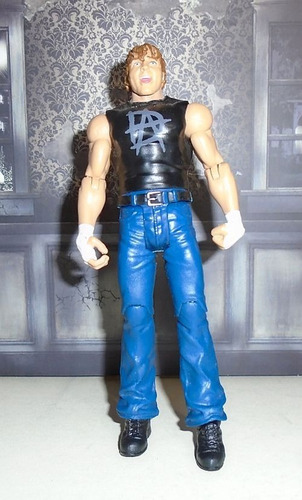 Mattel Wwe Figuras De Lucha Libre Dean Ambrose Y Rey Mysteri