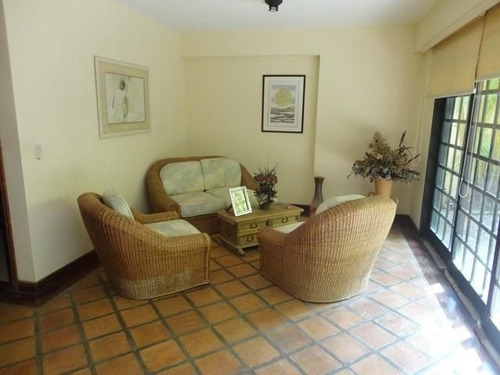 Imagen 3 de 17 de Townhouse En Venta Mls #22-13751 - Laura Colarusso
