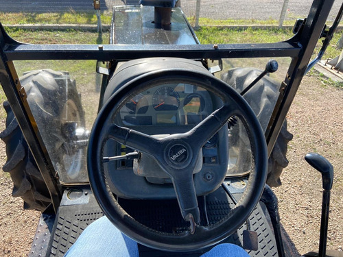 Trator Valtra Bm 110
