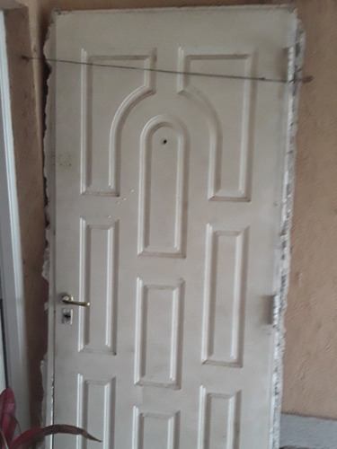 Puerta De Chapa Inyectada De 90 Cm