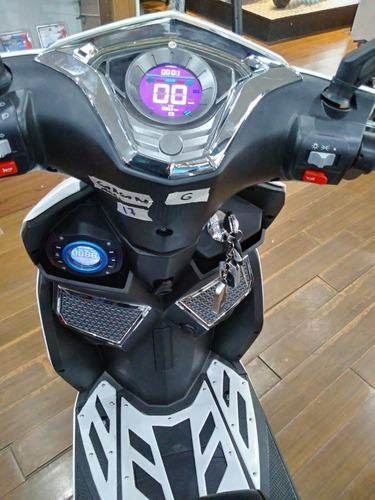 Imagen 4 de 15 de Scooter Hawk Sunra No Zanella Motomel Anticipo Y Cuotas A