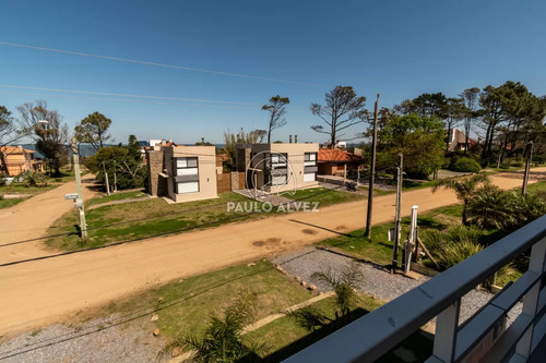 Sobre La Principal Del Balneario